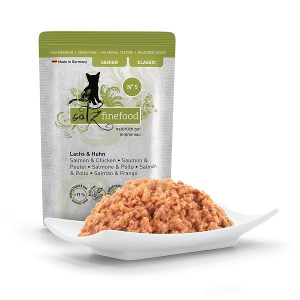 Натуральный влажный корм для пожилых котов Catz Finefood Senior No.05 с Лососем и Курицей 85 г 48220 фото